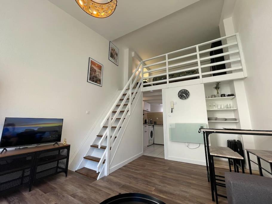 Le Cosy' Moderne - Proche Musee D'art Moderne Apartment *